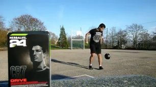 CR7 DRIVE WITH FREESTYLE FOOTBALL