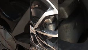 Как снять прикипевший литой диск