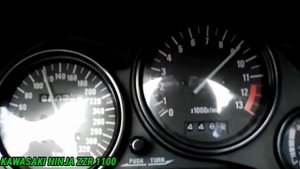 Yamaha fzr 1000 vs Kawasaki ninja zzr1100  ! Acceleration sounds top speed