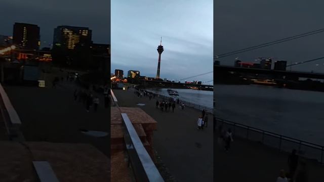 Düsseldorf Altstadt in the evening