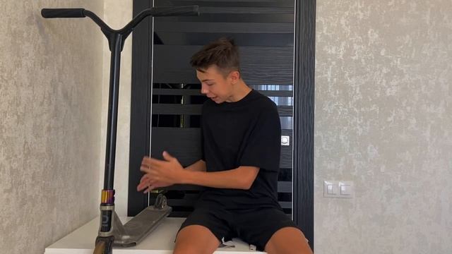 ТРЮКОВОЙ САМОКАТ oxelo восстановление спустя один год владения смотреть онлайн