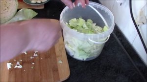 Кимчи из белокочанной капусты - сочная и хрустящая корейская закуска быстрого приготовления.