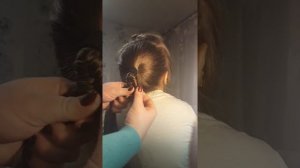 Учимся плести косу в технике "рыбий хвост"!