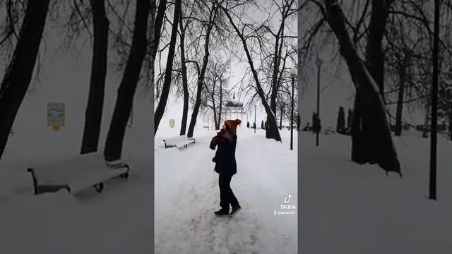 Карелия. Петрозаводск. Набережная Онежского озера.