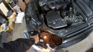 Установка фар TYC на BMW 5 E60. Ошибка по коробке? Накрылся датчик коленвала.
