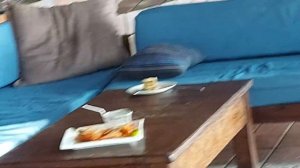 Шоу ворон на Занзибаре .