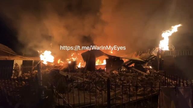 Три человека погибли в результате очередного обстрела Донецка со стороны украинской армии смотреть онлайн