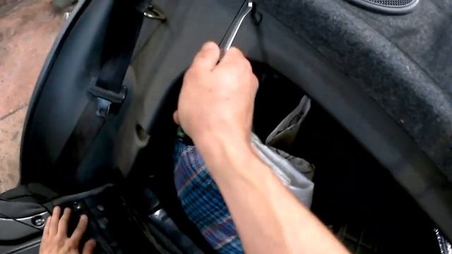 Как снять обшивку двери со снятием стёкол Daewoo Lanos (ZAZ Lanos/ZAZ Sens) ➤ Пошаговое руководство смотреть онлайн