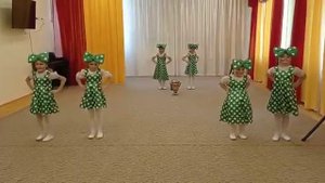 старшая группа "Радуга" танец "Самовар"