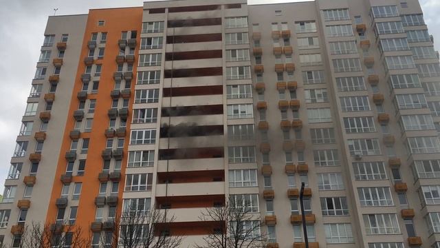 Пожар в Киеве. Нивки парк. Горела проводка смотреть онлайн