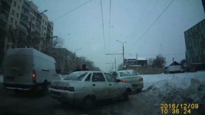 Вырубил с первого удара Лучшие драки на дороге