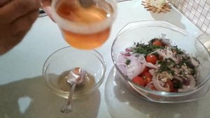 медовая закуска-салат из помидорок черри