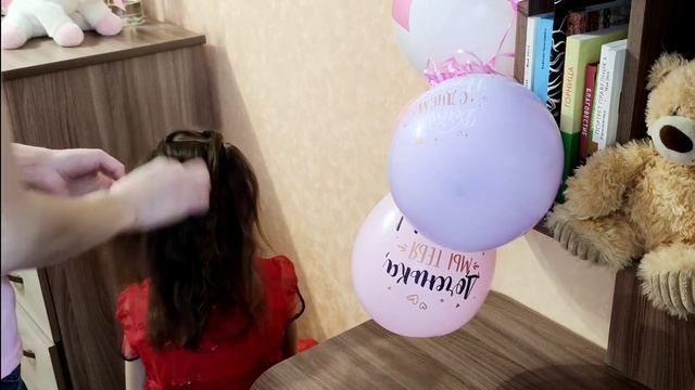 Простая и красивая прическа для девочки на любой случай???