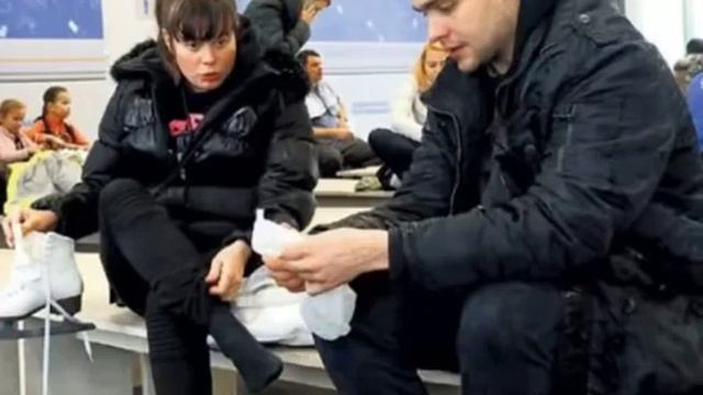 Невестка Добровольской выглядит ее ровесницей. В сети появилось фото избранницы сына актрисы смотреть онлайн