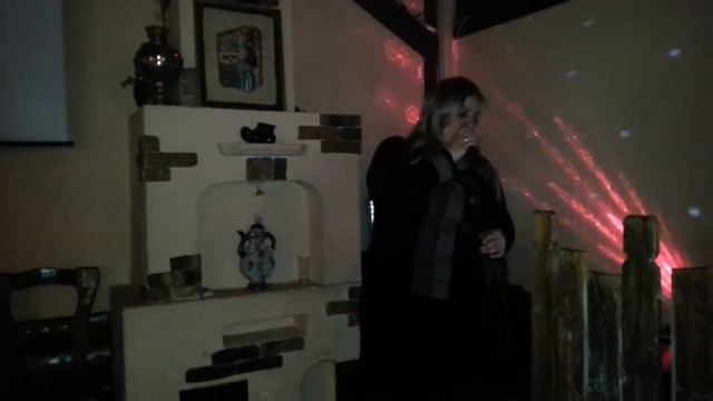 Поет Ирина Кашаева - младший лейтенант ))) смотреть онлайн