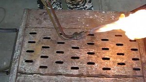Работа с газовым резаком