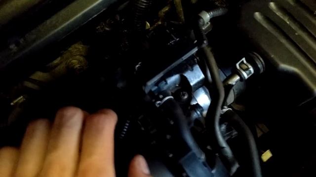 Стук под капотом Honda. Клапан адсорбера смотреть онлайн
