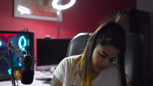 JBL QUANTUM 300 UNBOXING | HEADPHONE WITH MIC | MY NEW HEADSET | GEEK GIRL YT