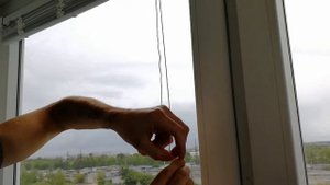 Как установить горизонтальные жалюзи на балконное окно. Как пользоваться