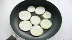 Жареные кабачки с соусом