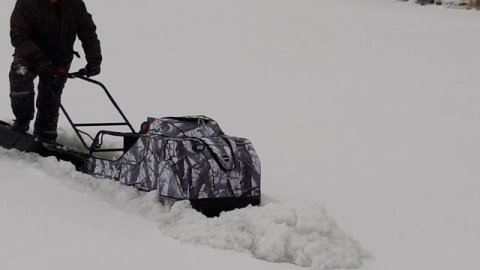 Буксировщик попал в наслуд