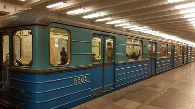 ??Уникальные составы Системы «Д-6» (Метро-2) | Unique trains of the «D-6»System (Metro-2) смотреть онлайн