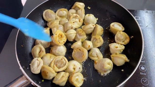 Вкусные ЖАРЕНЫЕ ПЕЛЬМЕНИ. Пельмени на сливочном масле со сметаной.