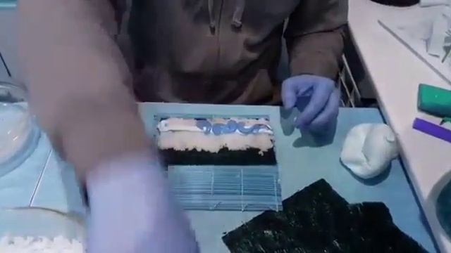 Как приготовить ооччень вкусные суши смотреть онлайн