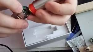 Ijust s перестал видеть атомайзер/ моргает. Ремонт. Как разобрать.