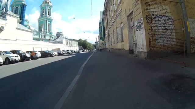 3.42 км по главным улицам Басманного района до Садового смотреть онлайн