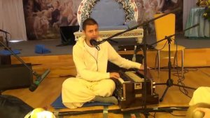 Девакинандана киртан