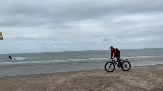 Кайтсерфинг в Анапе. Школа Кайтсерфинга RUSSIAN-WIND. Персональный тренер.
