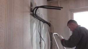 Установка кондиционера перед ремонтом квартиры.