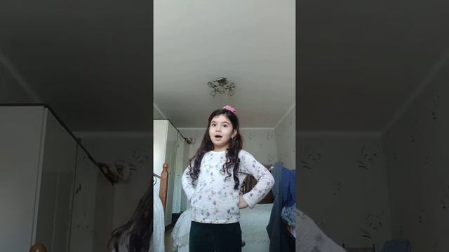 Я ненавижу весь мир вокруг... смотреть онлайн