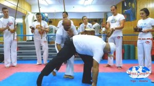 Jogo de Angola do Instrutor Curupira (ABADÁ-Capoeira) e Professor Diego (GECAJP-Vigo)