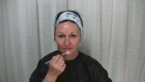 Yuzdagi ajinlarni ketkazish uchun niqob. Foydali maslahat. Go'zallik sirlari. O'zbek tilidagi