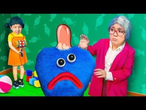 ЗЛОДЕИ в ДЕТСКОМ САДУ 24 ЧАСА! Страшная воспитательниц и Хагги Вагги в детстве!