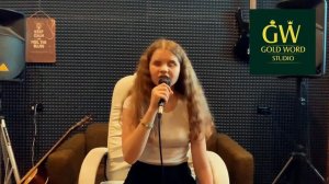 РИТА ВИКБЕРГ СО СВОЕЙ АВТОРСКОЙ ПЕСНЕЙ - (ОТПУСКАТЬ ТЕБЯ НЕ ХОЧУ) feat Павел Медведев