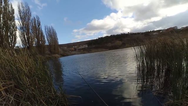 Рыбалка на поплавок возле Симферополя, плавно перешедшая в микроджиг смотреть онлайн