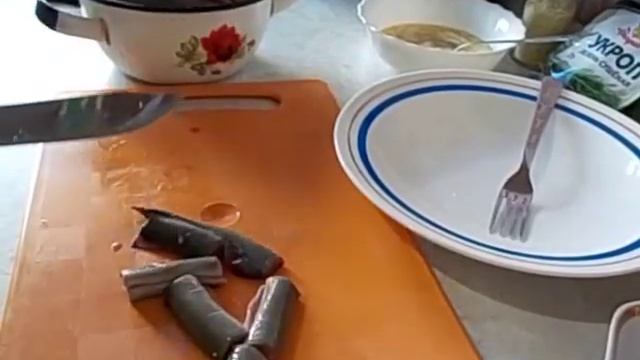 Жаренная рыба МИНОГА в кляре и сухарях. смотреть онлайн