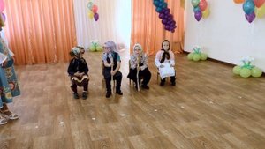 Выпускной утренник в детском саду | Cценка Бабушки-старушки [Студия Отражение - VideoReflex]