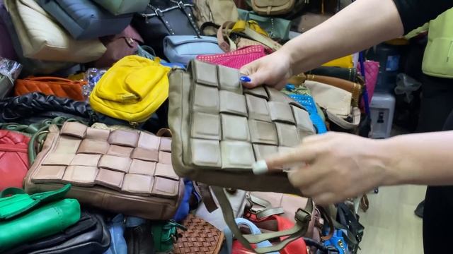 ИТАЛЬЯНСКИЕ СУМКИ У ОКСАНЫ ВИНТАЖ 29-59 Рынок Садовод Москва