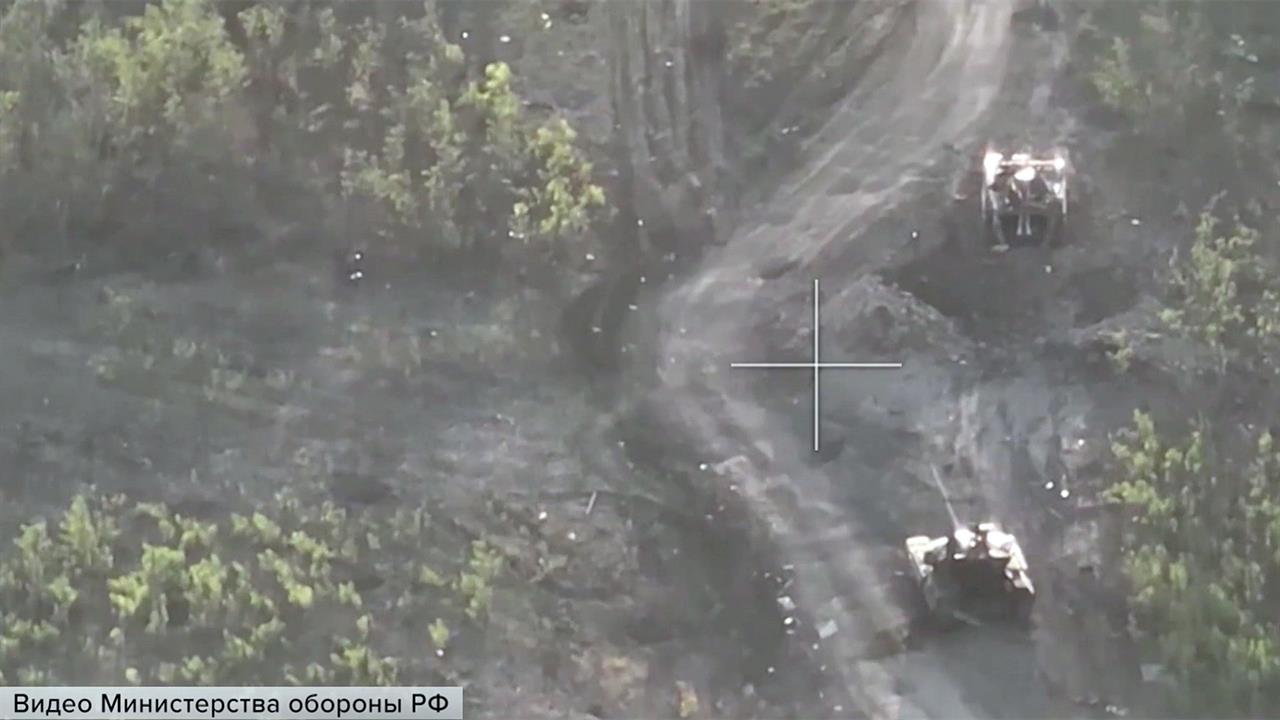 Минобороны РФ показало кадры уничтожения в зоне СВО британского танка Challenger