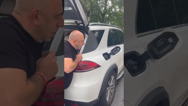 Mercedes GLE 2020 gas lid won’t open/ unlock fuel door/ gas cap смотреть онлайн