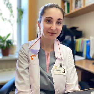 Мне только спросить: могут ли импланты вызвать рак?