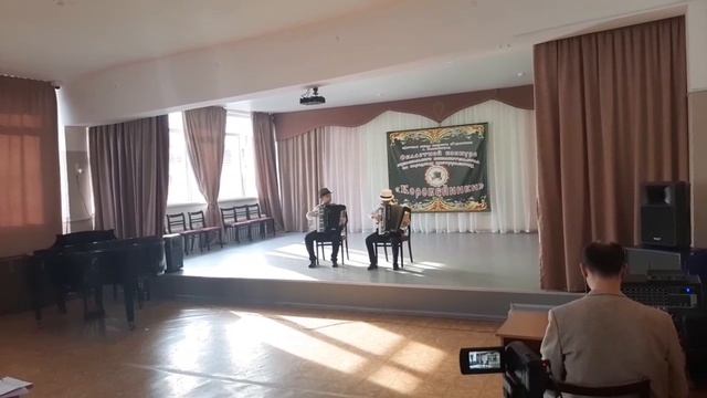 А. Доренский "Веселое настроение", И. Розас, обр. В. Мотова  Вальс "Над волнами"