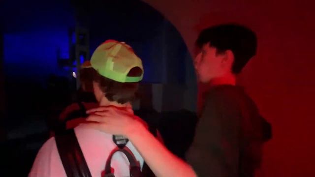 КУЕРТОВ ДИЛБЛИН КИРА И ЕЛЯ В КЛУБЕ.ПОТЕРЯЛИ ВЛАДА! смотреть онлайн