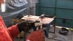 Mercedes restoration w123 видео 69, варим переднюю правую дверь