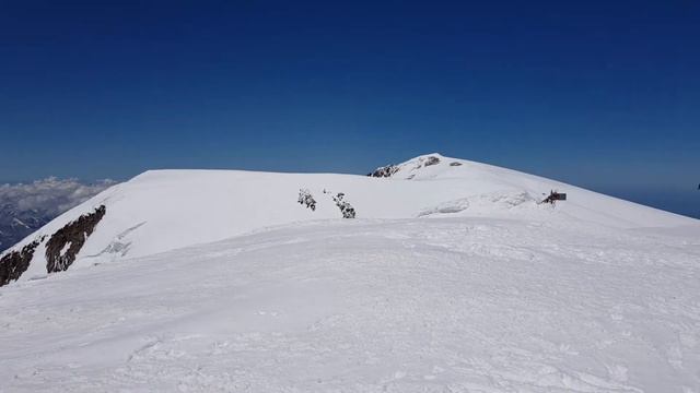 Восхождение на Эльбрус в одиночку _Восточная вершина 5621 м смотреть онлайн
