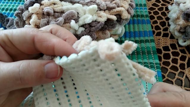 #вязаниеспицамиикрючком  Марафон "Рукодельный Декамерон". Коврик  из пряжи Alize Puffy color.